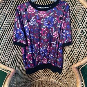 Elegant Floral Short Sleeve Top in Purple and Pink